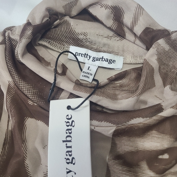 Pretty Garbage Eyes & Mouth Turtleneck Dress‎ NWT Size Large - Picture 10 of 13